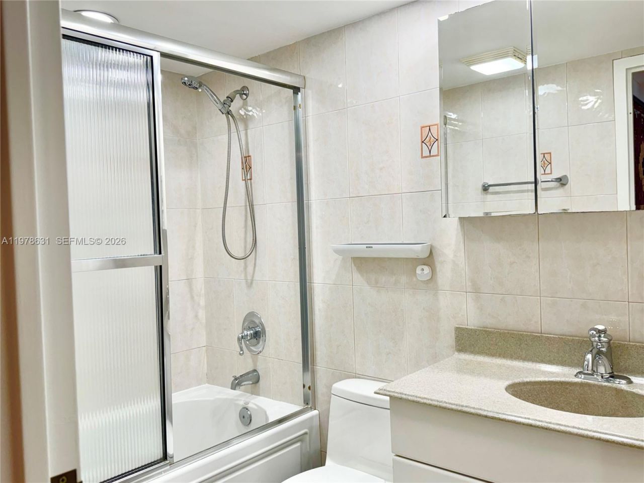 250 174th St, Unit 2212, Sunny Isles Beach, FL 33160 Photo