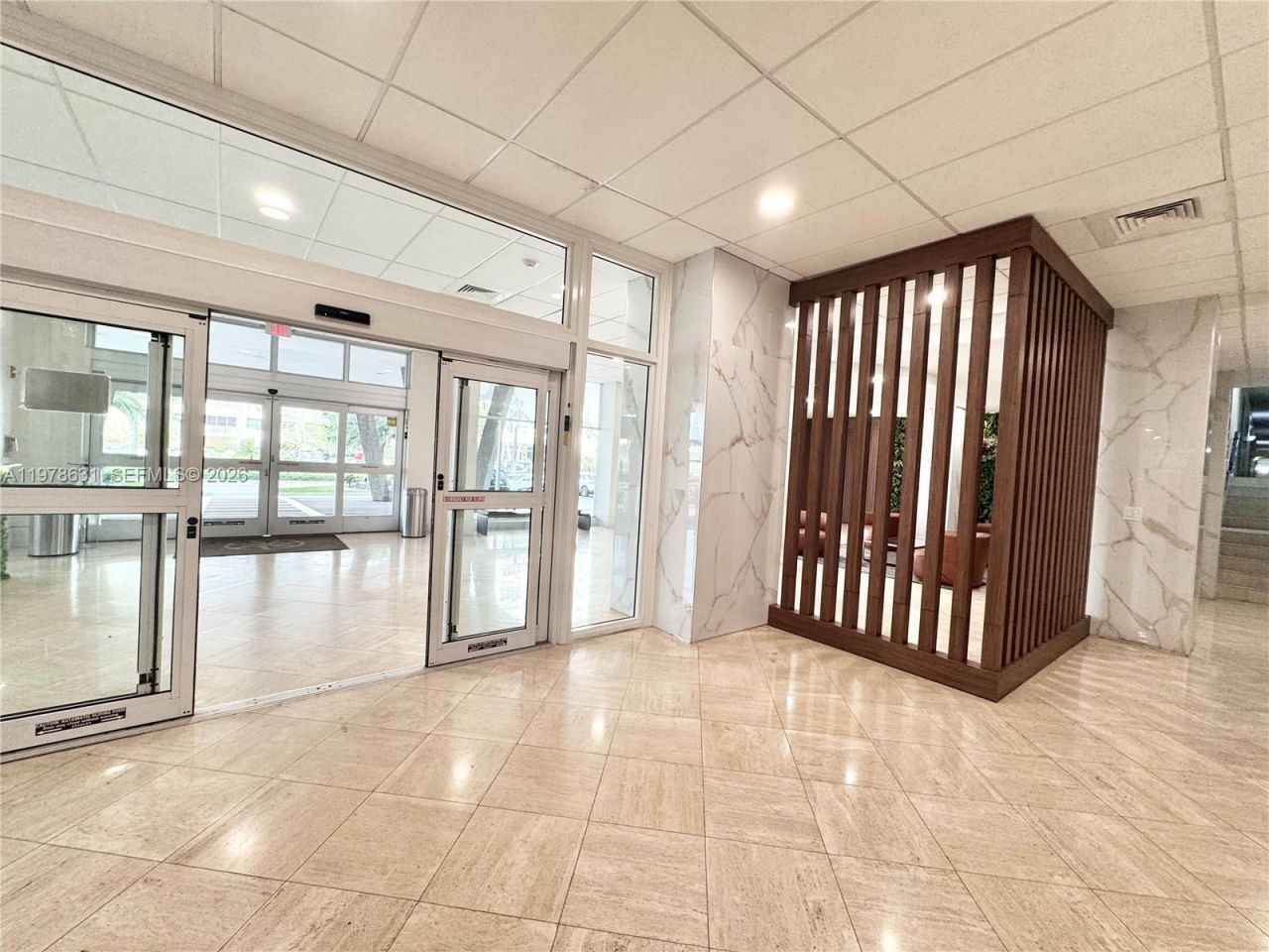 250 174th St, Unit 2212, Sunny Isles Beach, FL 33160 Photo