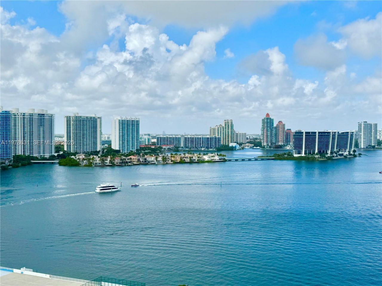 250 174th St, Unit 2212, Sunny Isles Beach, FL 33160 Photo