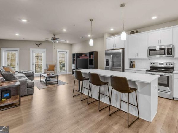 2030 Main Street NW, Unit 207, Atlanta, GA 30318