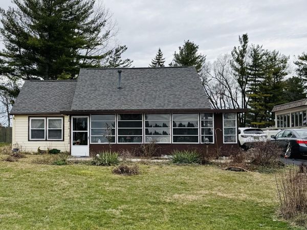 1264 W Choctaw Drive, London, OH 43140