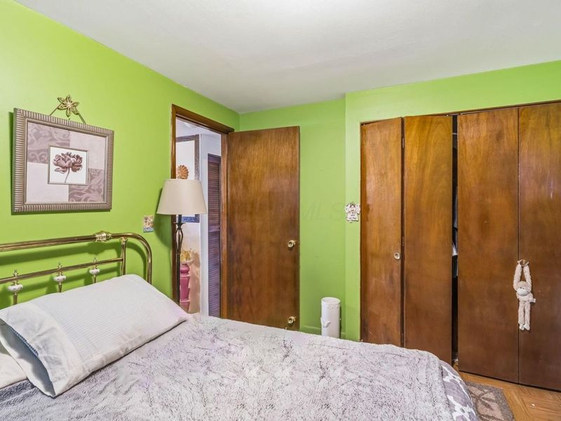 1264 W Choctaw Drive, London, OH 43140 Photo 10