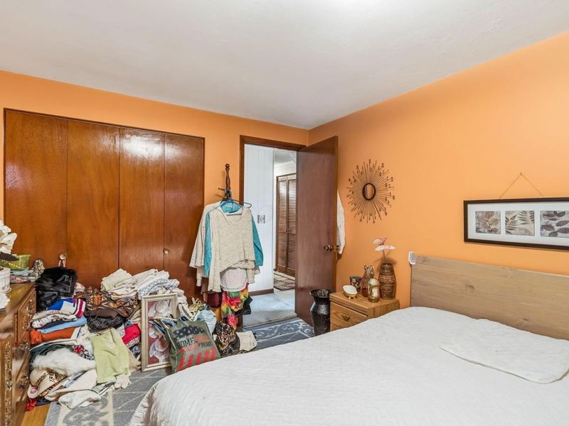 1264 W Choctaw Drive, London, OH 43140 Photo 12