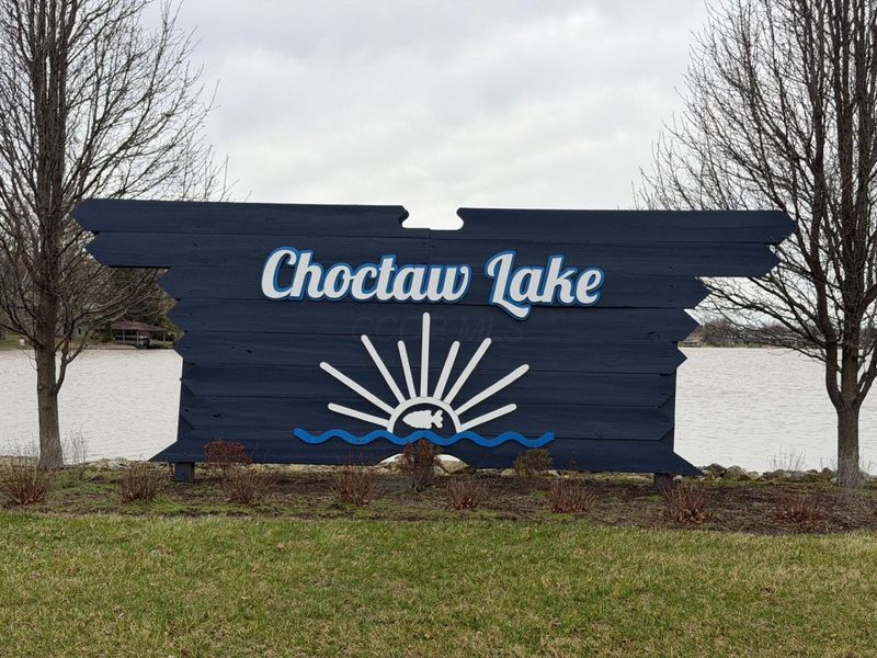 1264 W Choctaw Drive, London, OH 43140 Photo 14