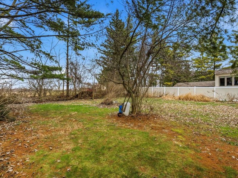 1264 W Choctaw Drive, London, OH 43140 Photo 25