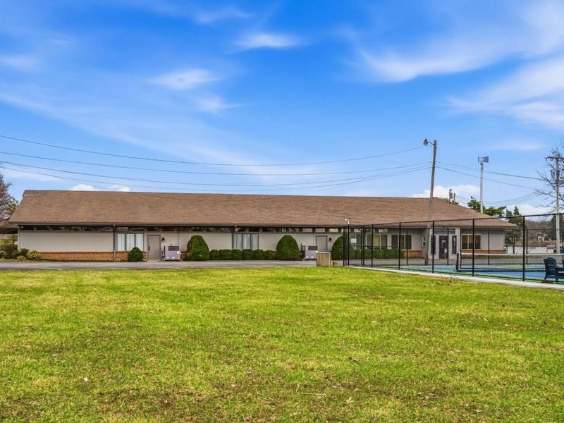 1264 W Choctaw Drive, London, OH 43140 Photo 32