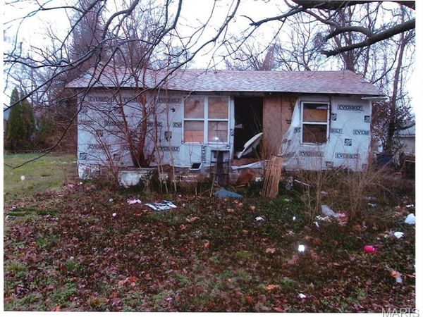 425 Godin Avenue, Cahokia, IL 62206