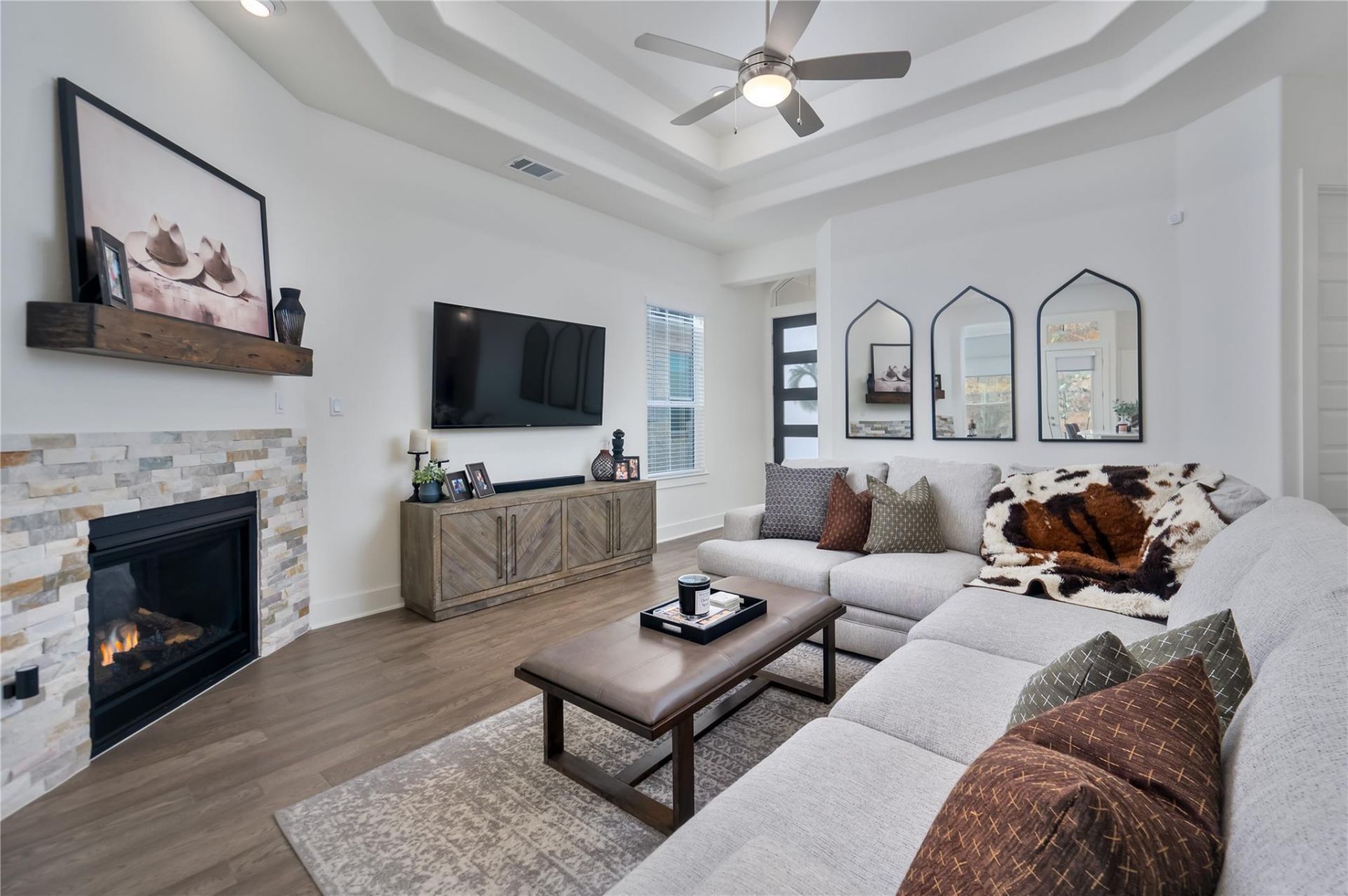 432 Cartwheel Bnd, Austin, TX 78738 Main Photo