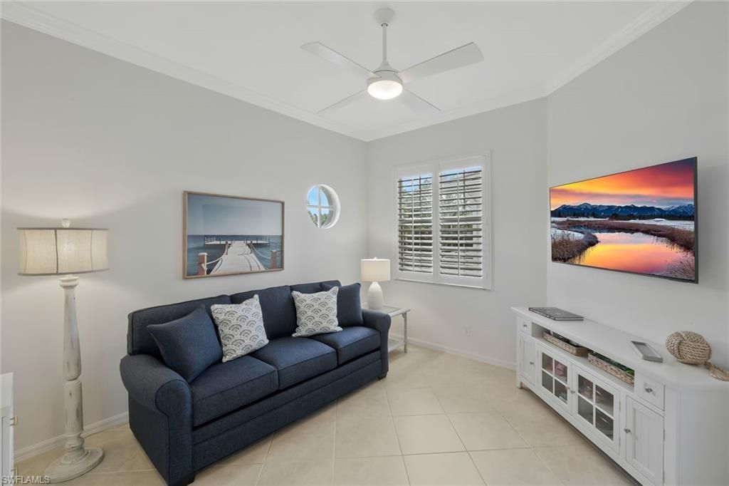 5095 Yacht Harbor Dr, Unit 203, Naples, FL 34112 Photo