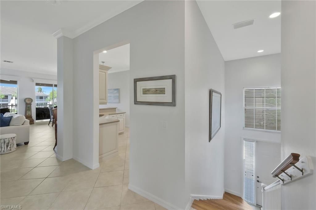 5095 Yacht Harbor Dr, Unit 203, Naples, FL 34112 Photo