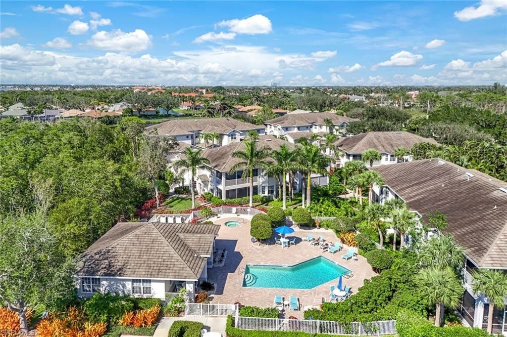 5095 Yacht Harbor Dr, Unit 203, Naples, FL 34112 Photo