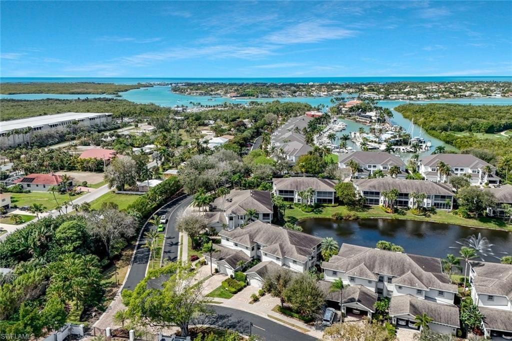 5095 Yacht Harbor Dr, Unit 203, Naples, FL 34112 Photo