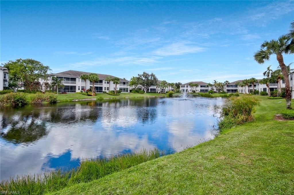 5095 Yacht Harbor Dr, Unit 203, Naples, FL 34112 Photo