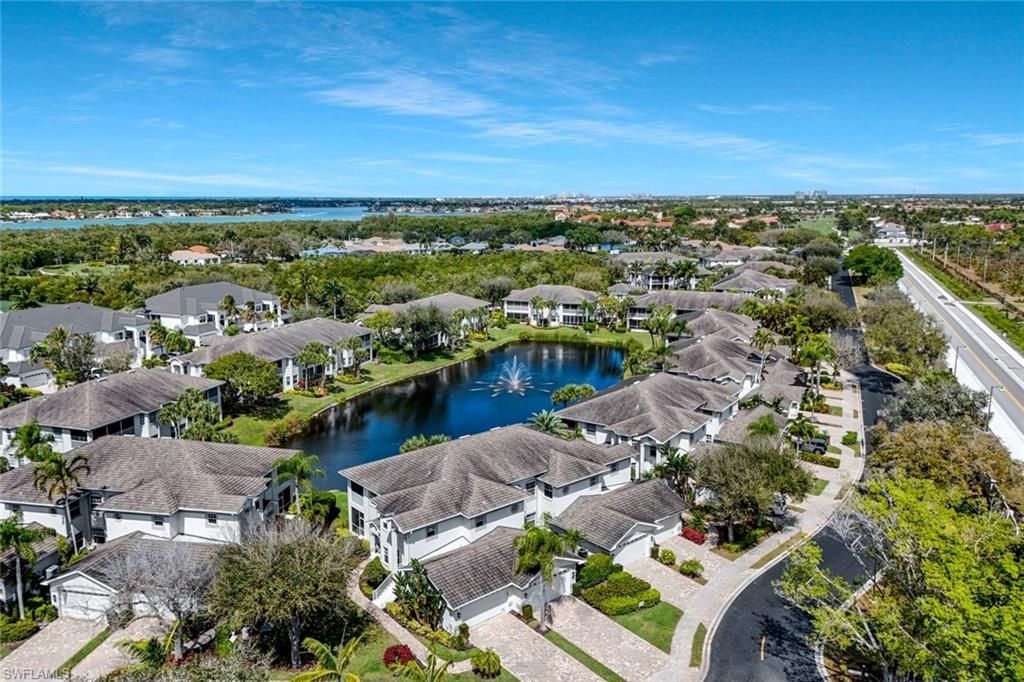 5095 Yacht Harbor Dr, Unit 203, Naples, FL 34112 Photo