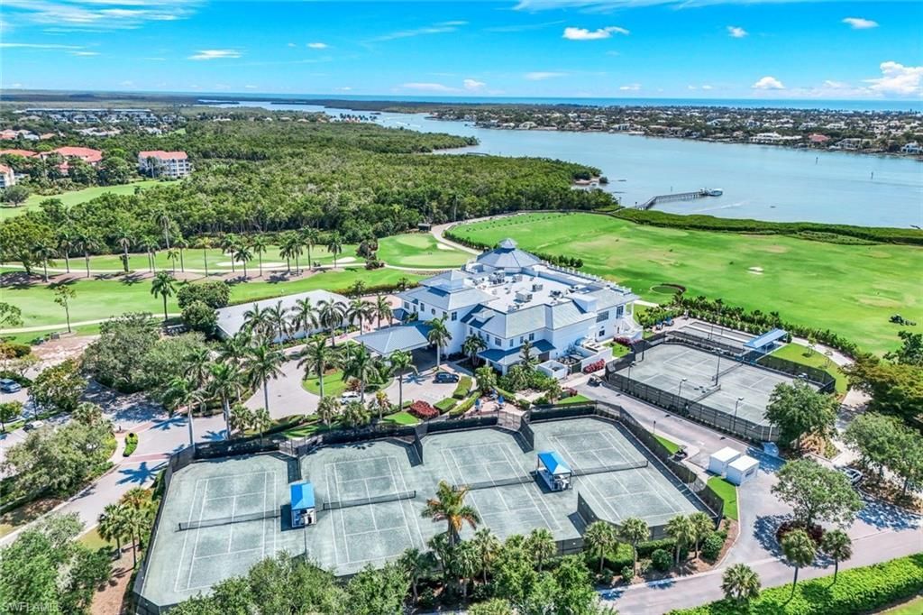 5095 Yacht Harbor Dr, Unit 203, Naples, FL 34112 Photo