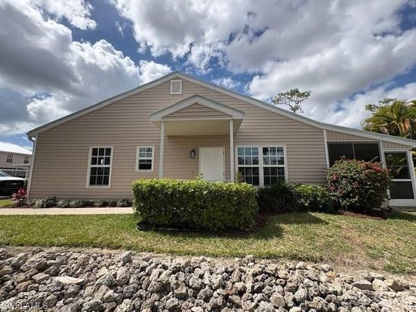 6101 Lake Front DR, FORT MYERS, FL 33908