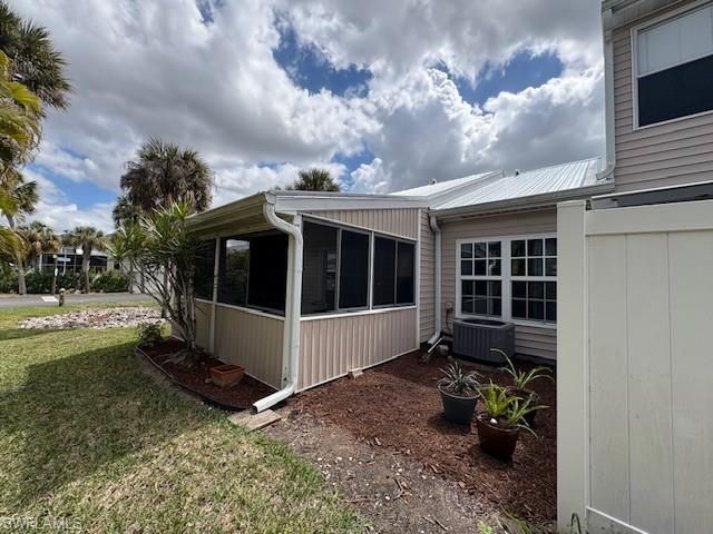 6101 Lake Front Dr, Fort Myers, FL 33908 Photo