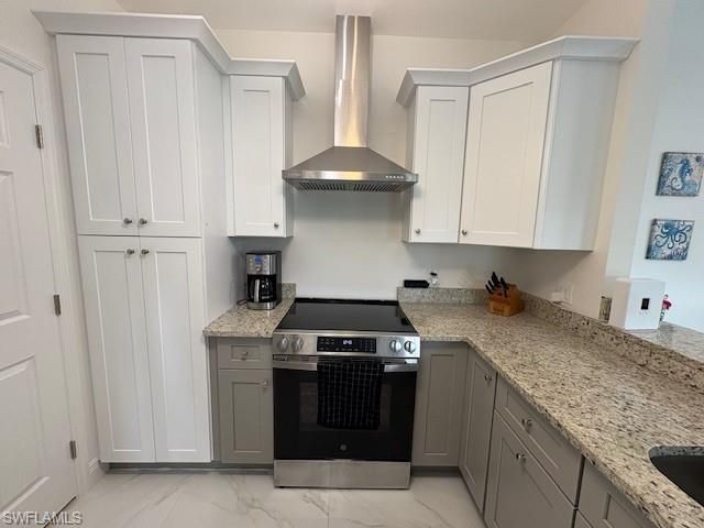 6101 Lake Front Dr, Fort Myers, FL 33908 Photo