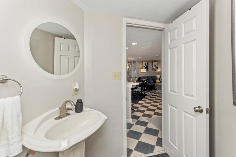 5523 N Ocean Blvd. Photo 16