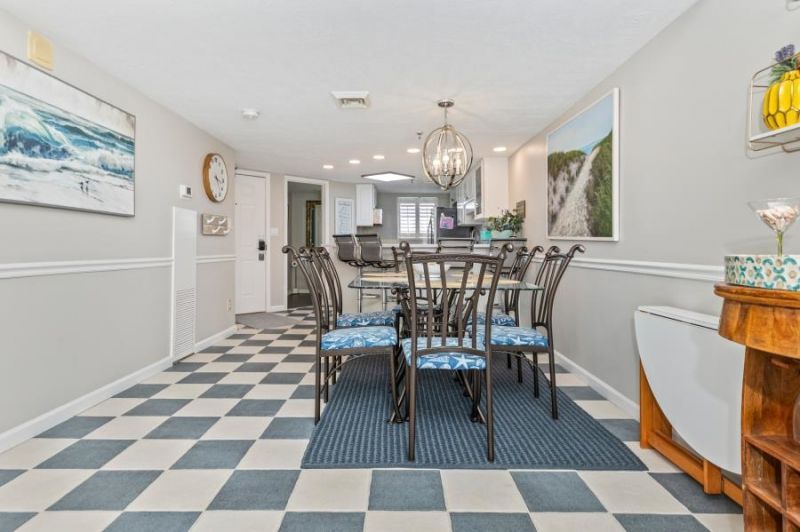 5523 N Ocean Blvd. Photo 8