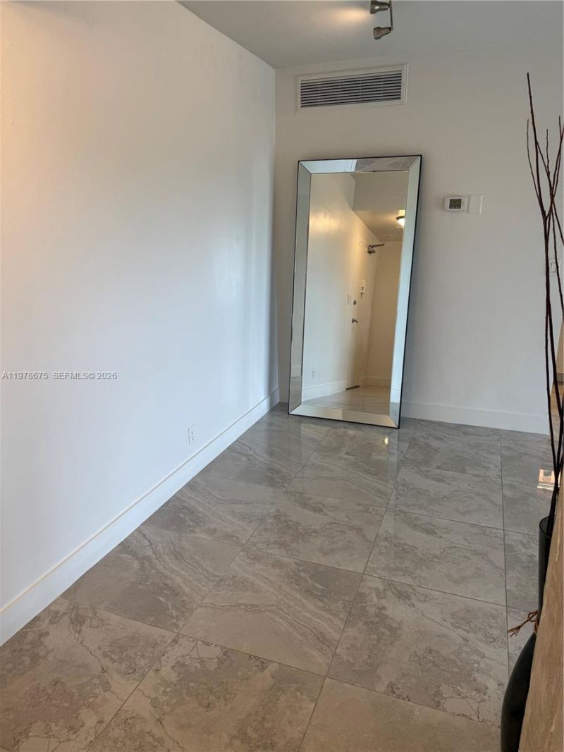 880 NE 69th St, Unit 5Q, Miami, FL 33138 Photo