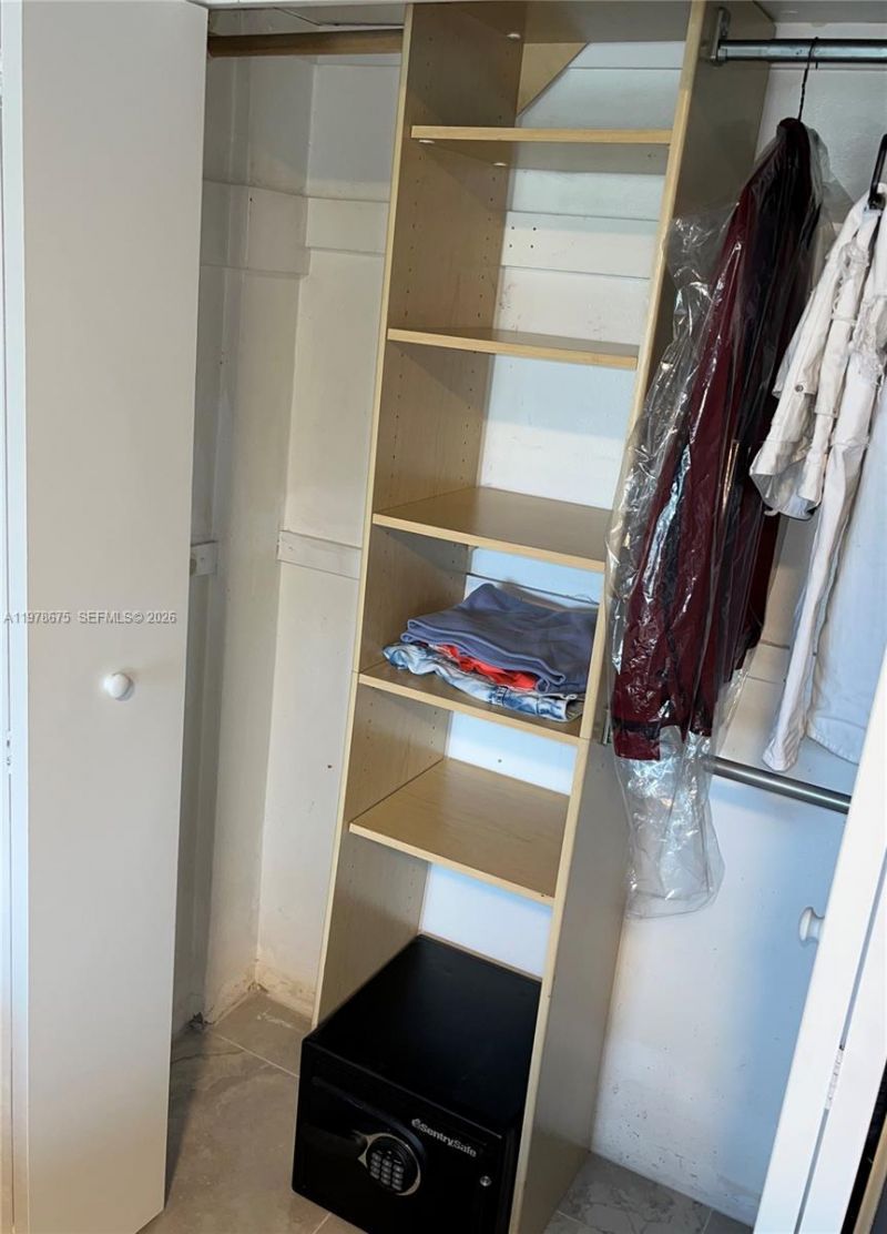 880 NE 69th St, Unit 5Q, Miami, FL 33138 Photo