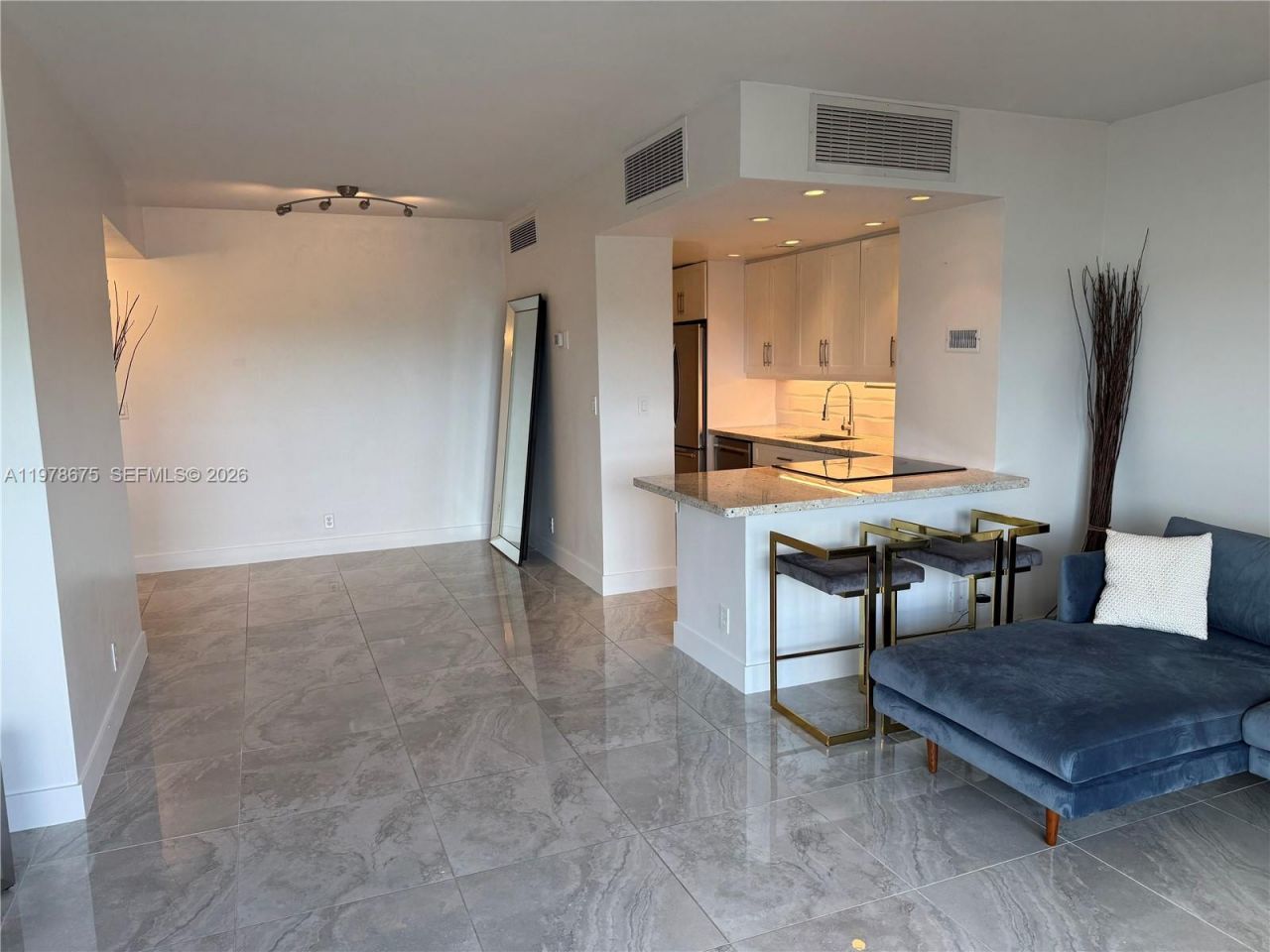 880 NE 69th St, Unit 5Q, Miami, FL 33138 Photo