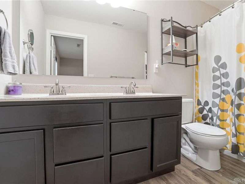 4264 Hunting Hawk Drive, Turtlecreek Township, OH 45036 Photo 11