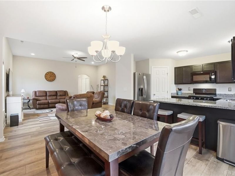 4264 Hunting Hawk Drive, Turtlecreek Township, OH 45036 Photo 18