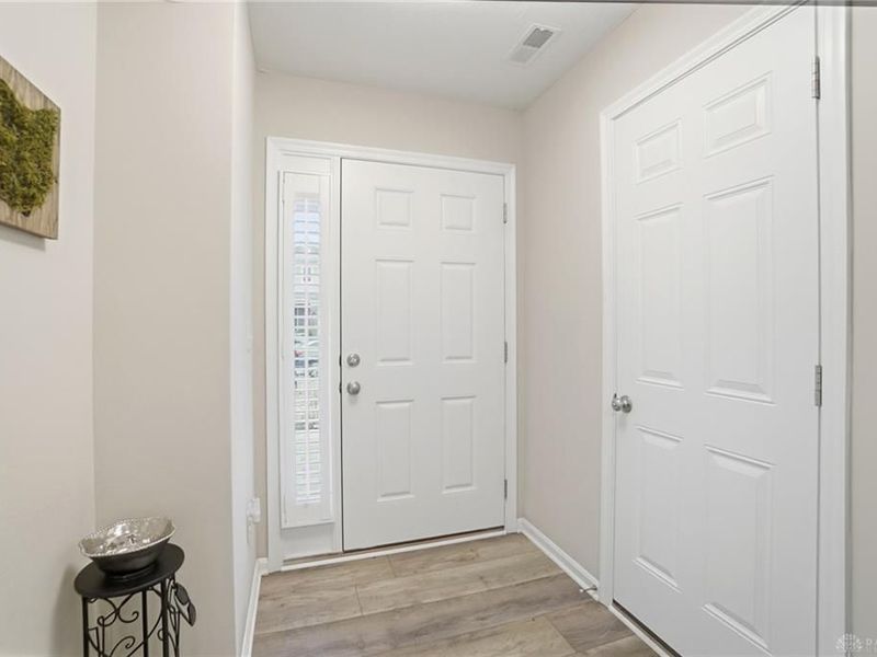 4264 Hunting Hawk Drive, Turtlecreek Township, OH 45036 Photo 5