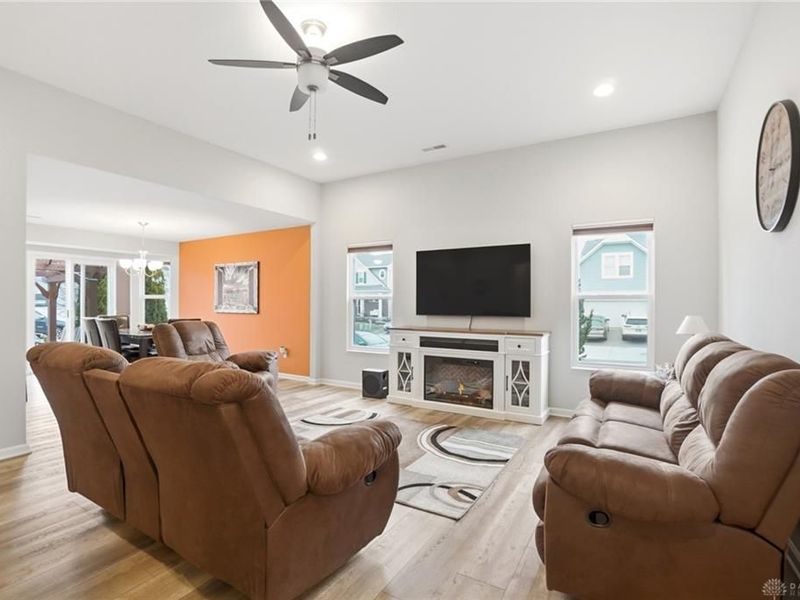 4264 Hunting Hawk Drive, Turtlecreek Township, OH 45036 Photo 6