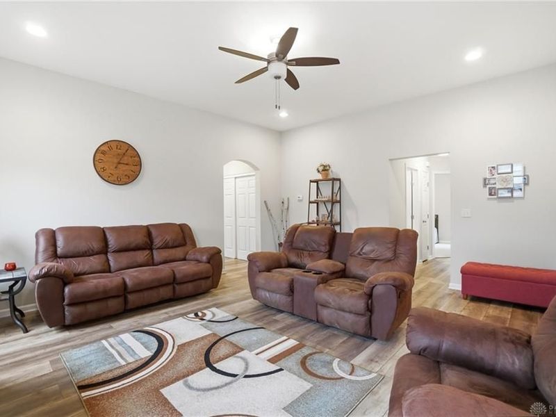 4264 Hunting Hawk Drive, Turtlecreek Township, OH 45036 Photo 7