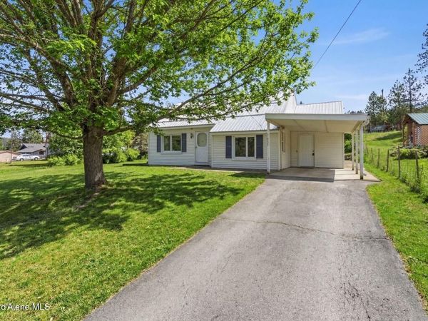 7055 Helena St , Bonners Ferry, ID 83805