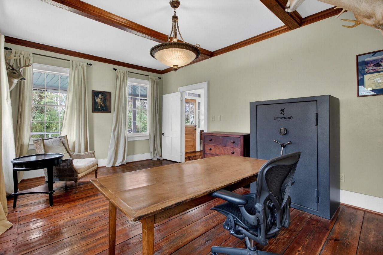 104 Dukes Court Photo 16