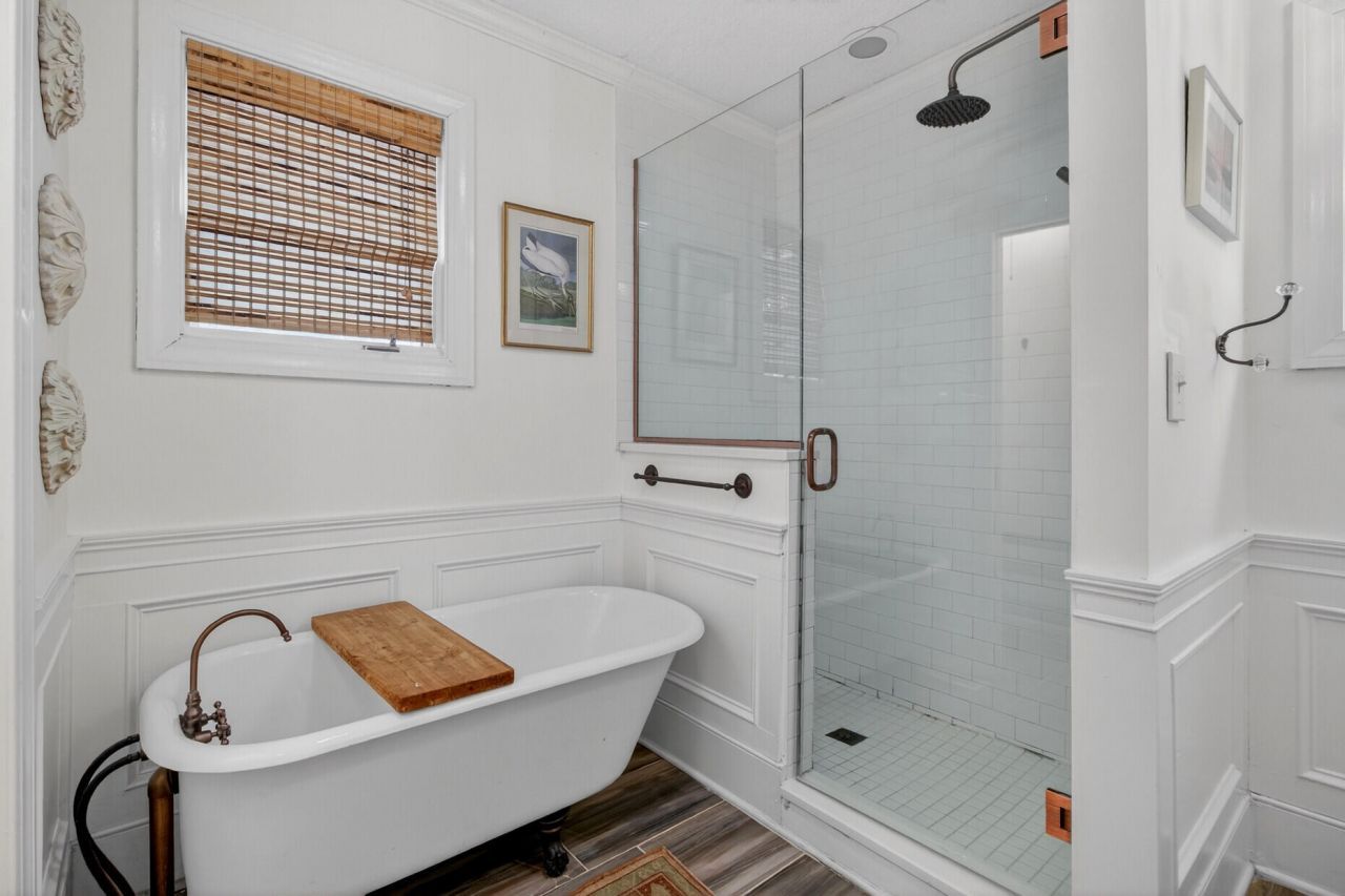 104 Dukes Court Photo 32