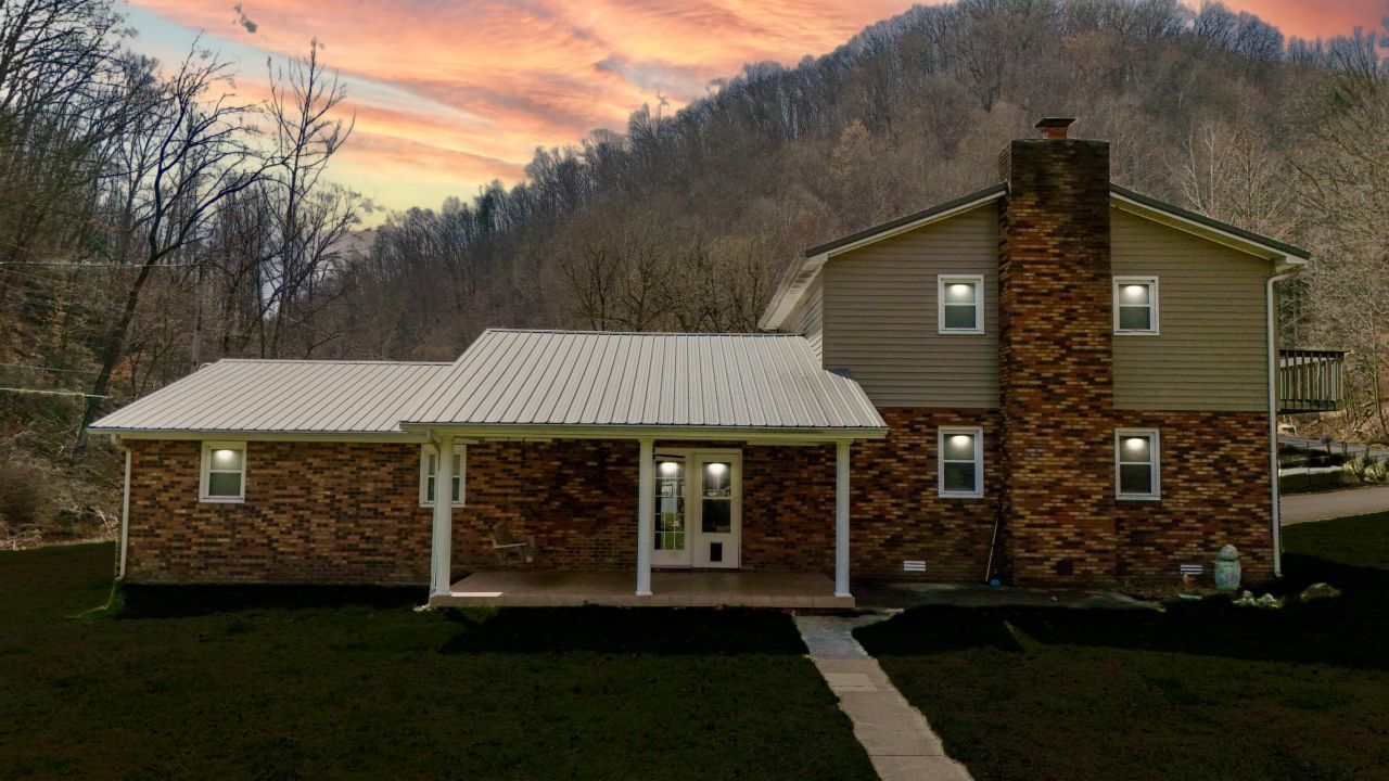 135 Henry Fork Road, Hyden, KY 41749 Main Photo