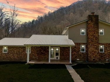 135 Henry Fork Road, Hyden, KY 41749