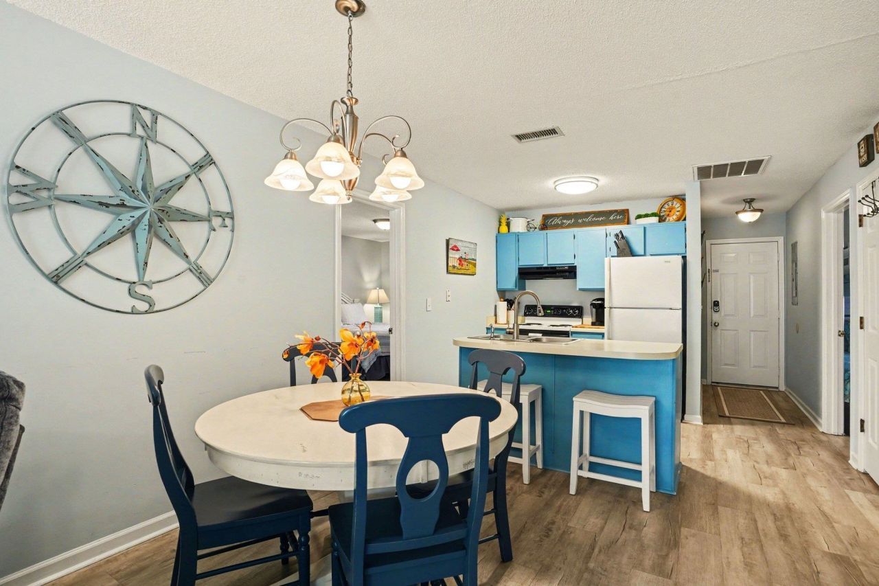 1425 N Waccamaw Dr. Photo 13