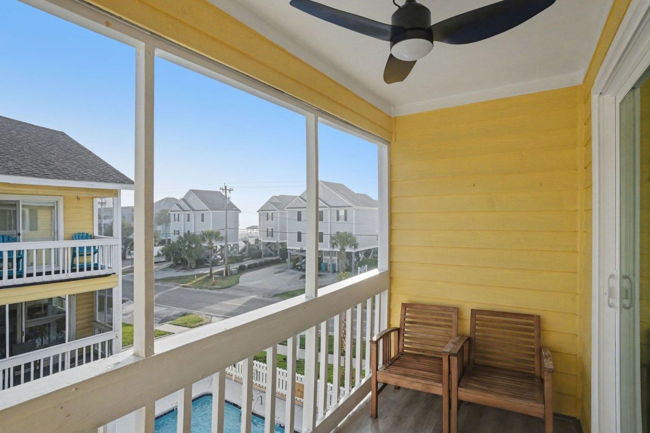 1425 N Waccamaw Dr. Photo 24