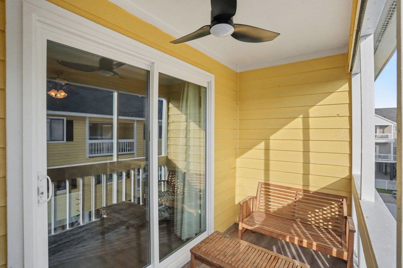 1425 N Waccamaw Dr. Photo 26