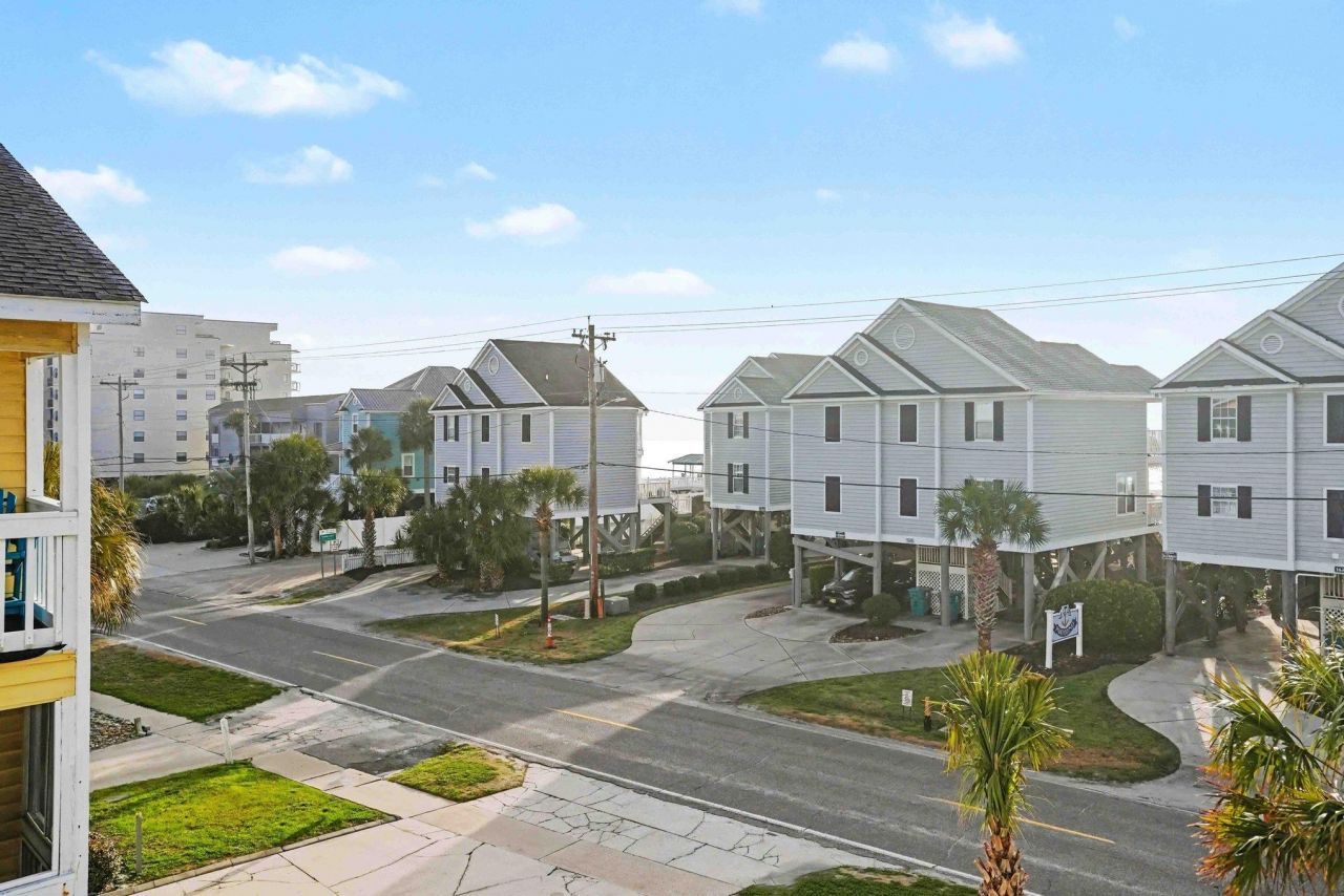 1425 N Waccamaw Dr. Photo 27