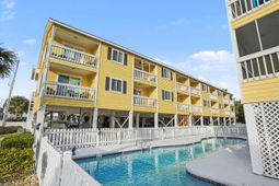 1425 N Waccamaw Dr. photo 4