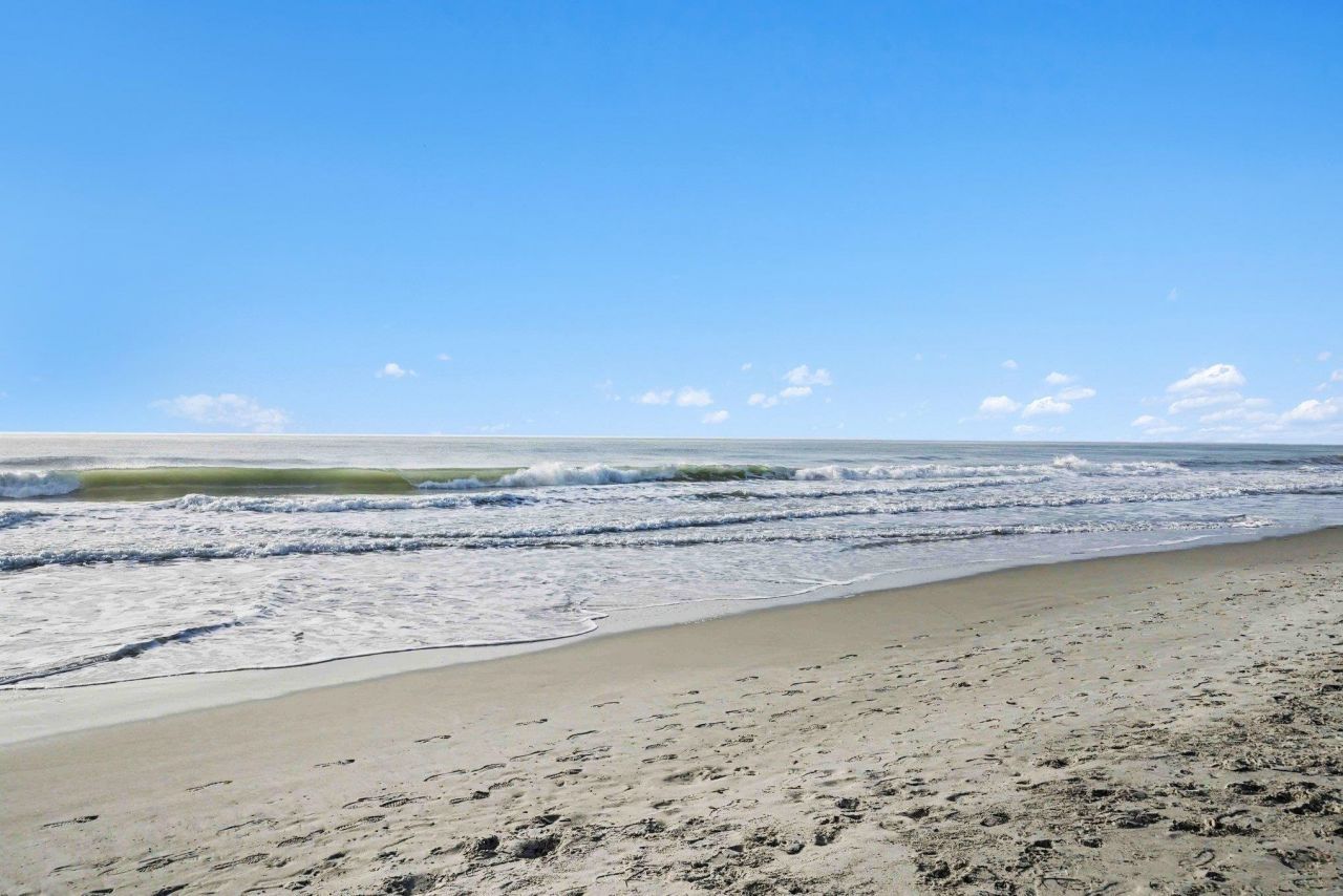 1425 N Waccamaw Dr. Photo 30