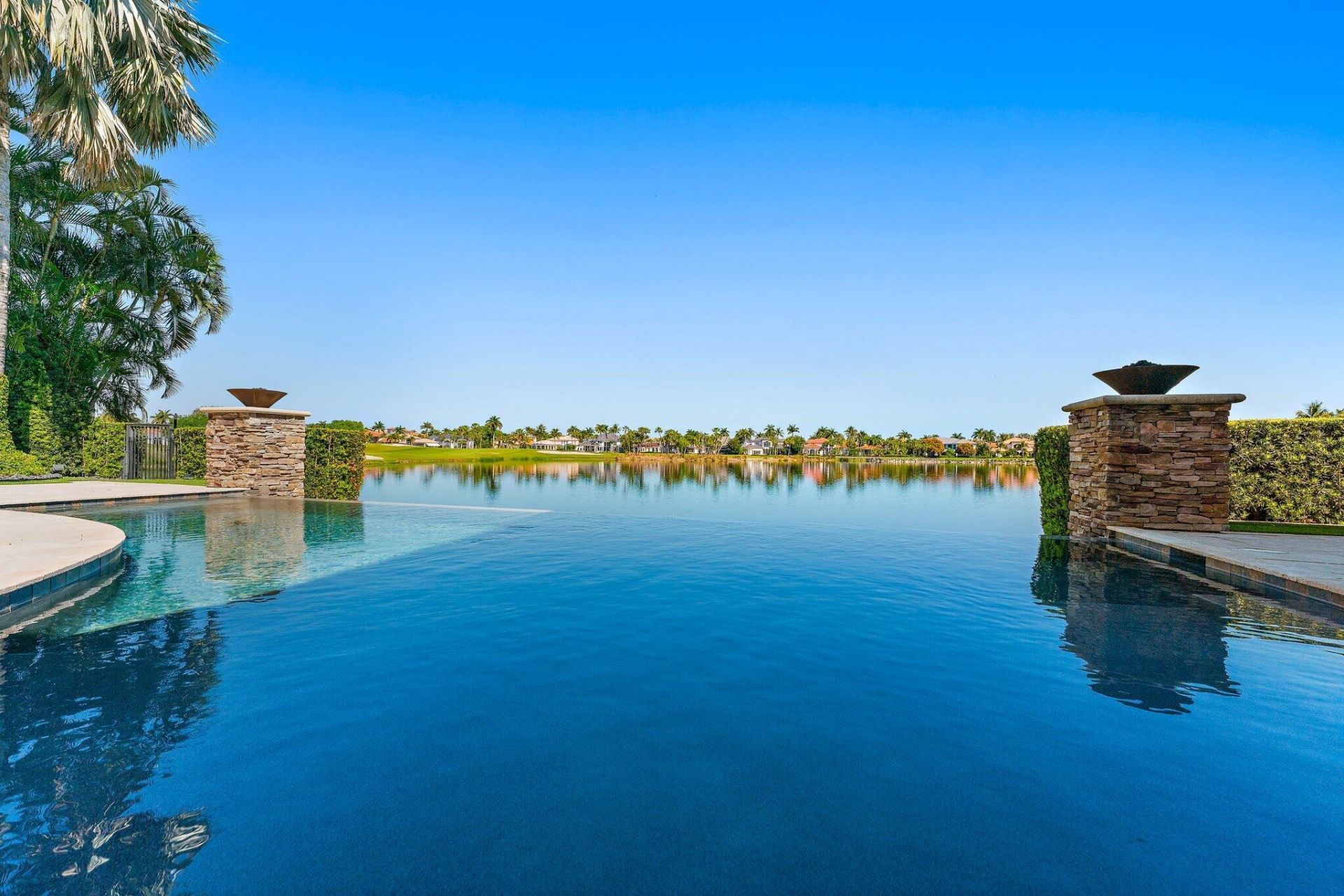 636 Hermitage Circle, Palm Beach Gardens, FL 33410 Photo