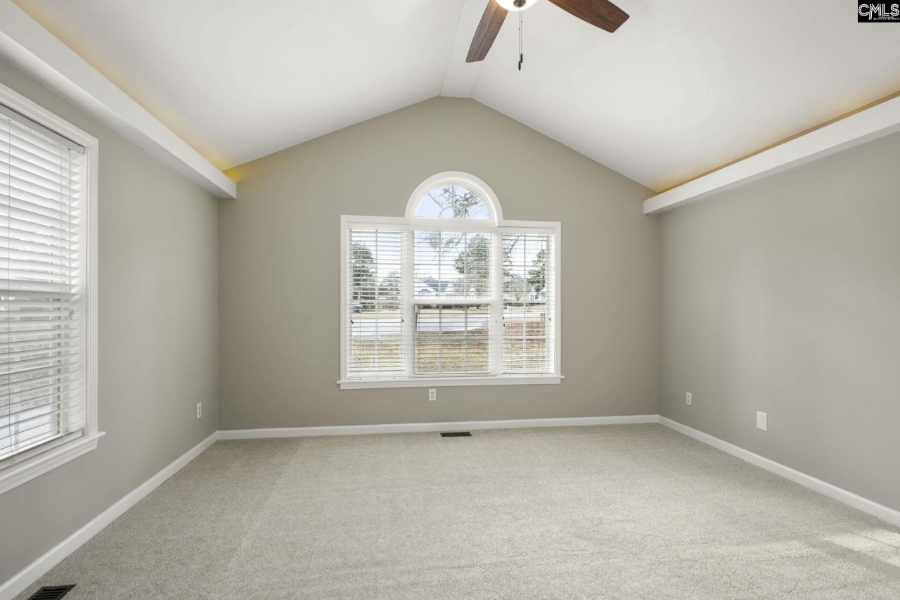 135 Litchfield Court  Photo 11