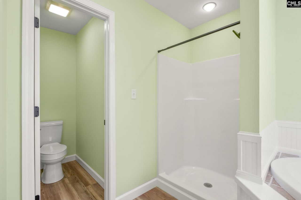 135 Litchfield Court  Photo 15