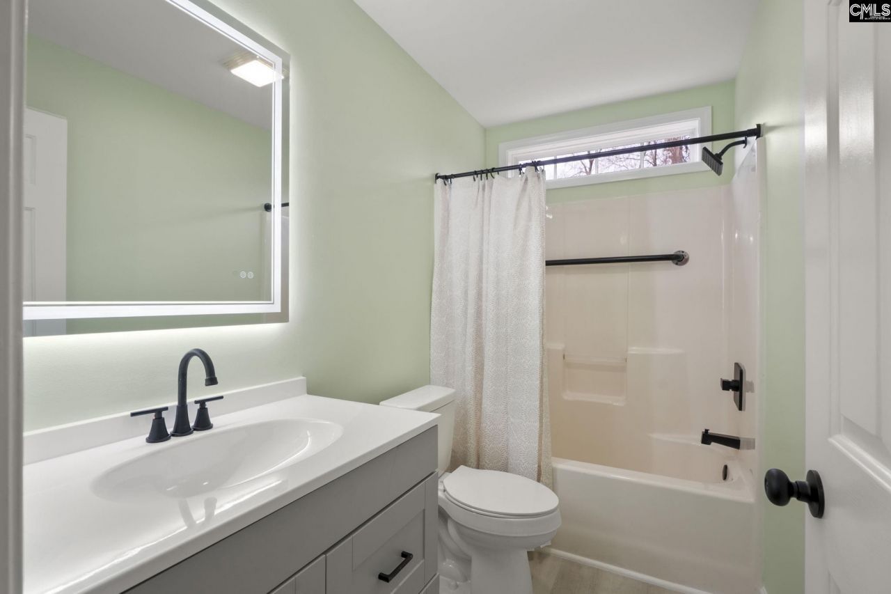 135 Litchfield Court  Photo 20