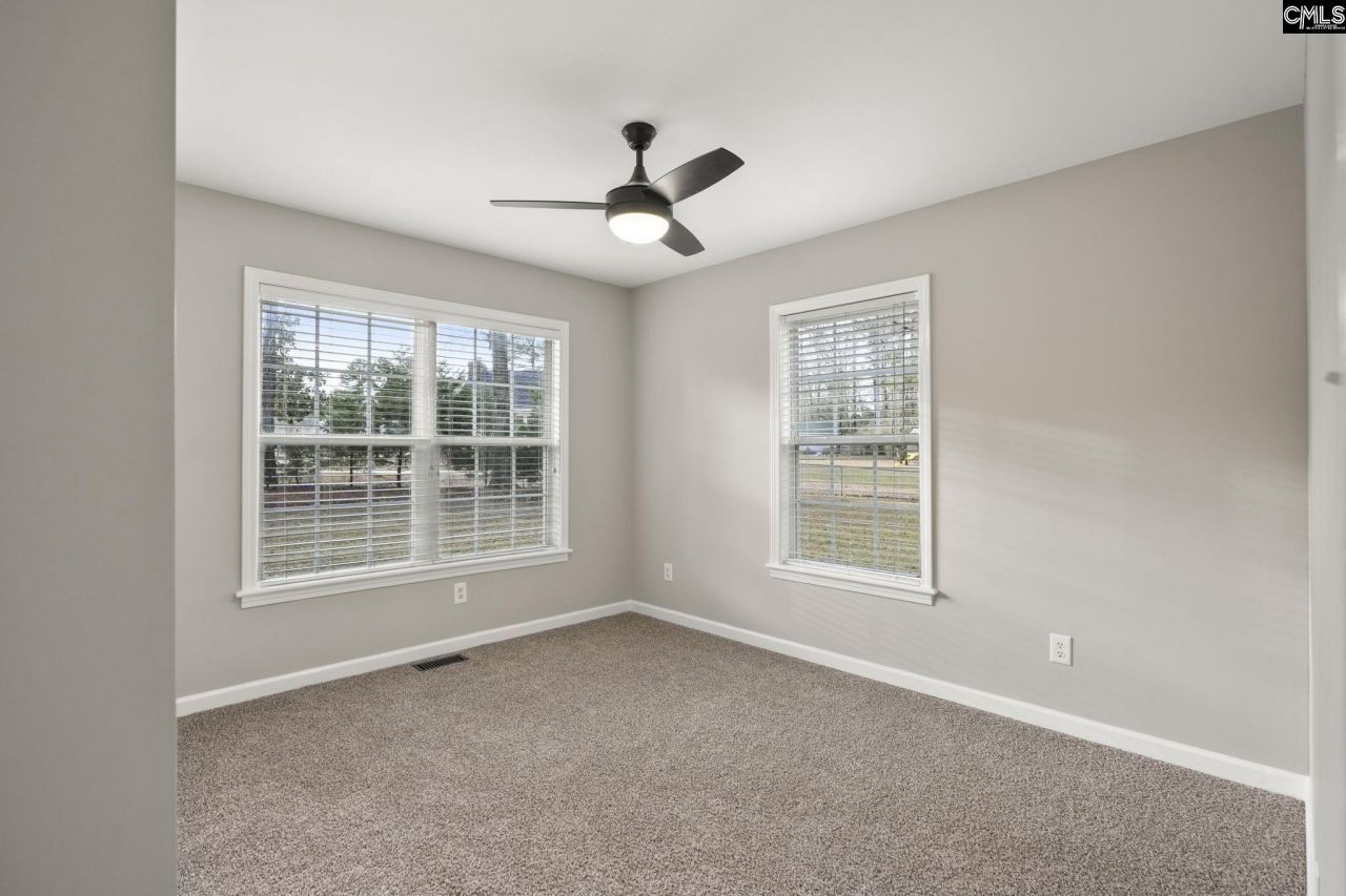 135 Litchfield Court  Photo 21