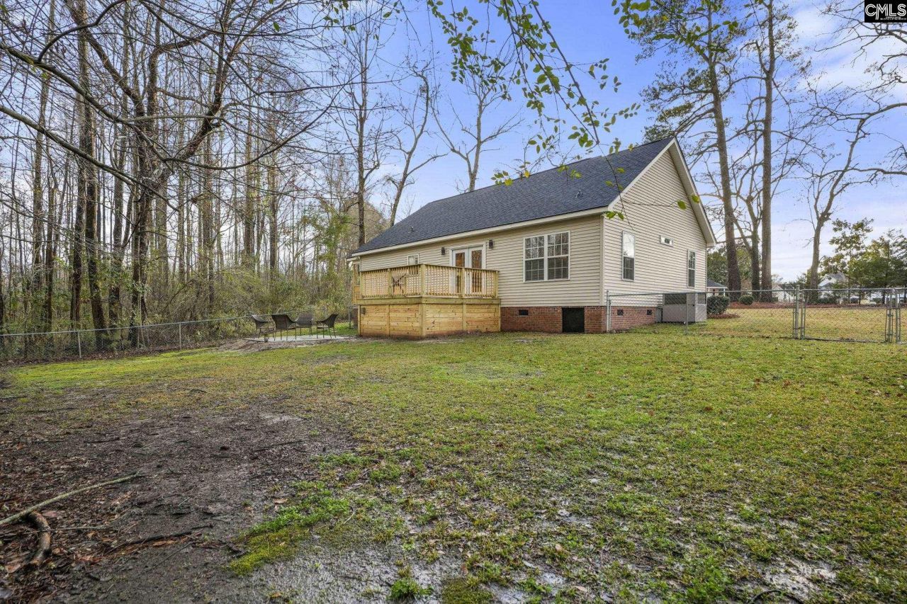 135 Litchfield Court  Photo 31