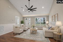 135 Litchfield Court  photo 4